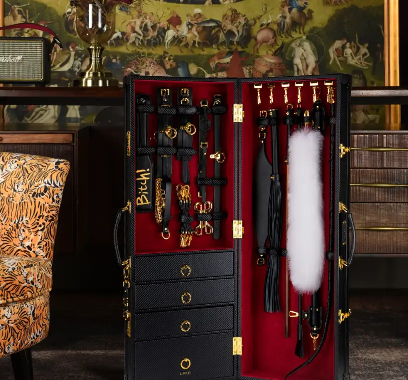 UPKO Luxury BDSM Vertical Trunk Kit